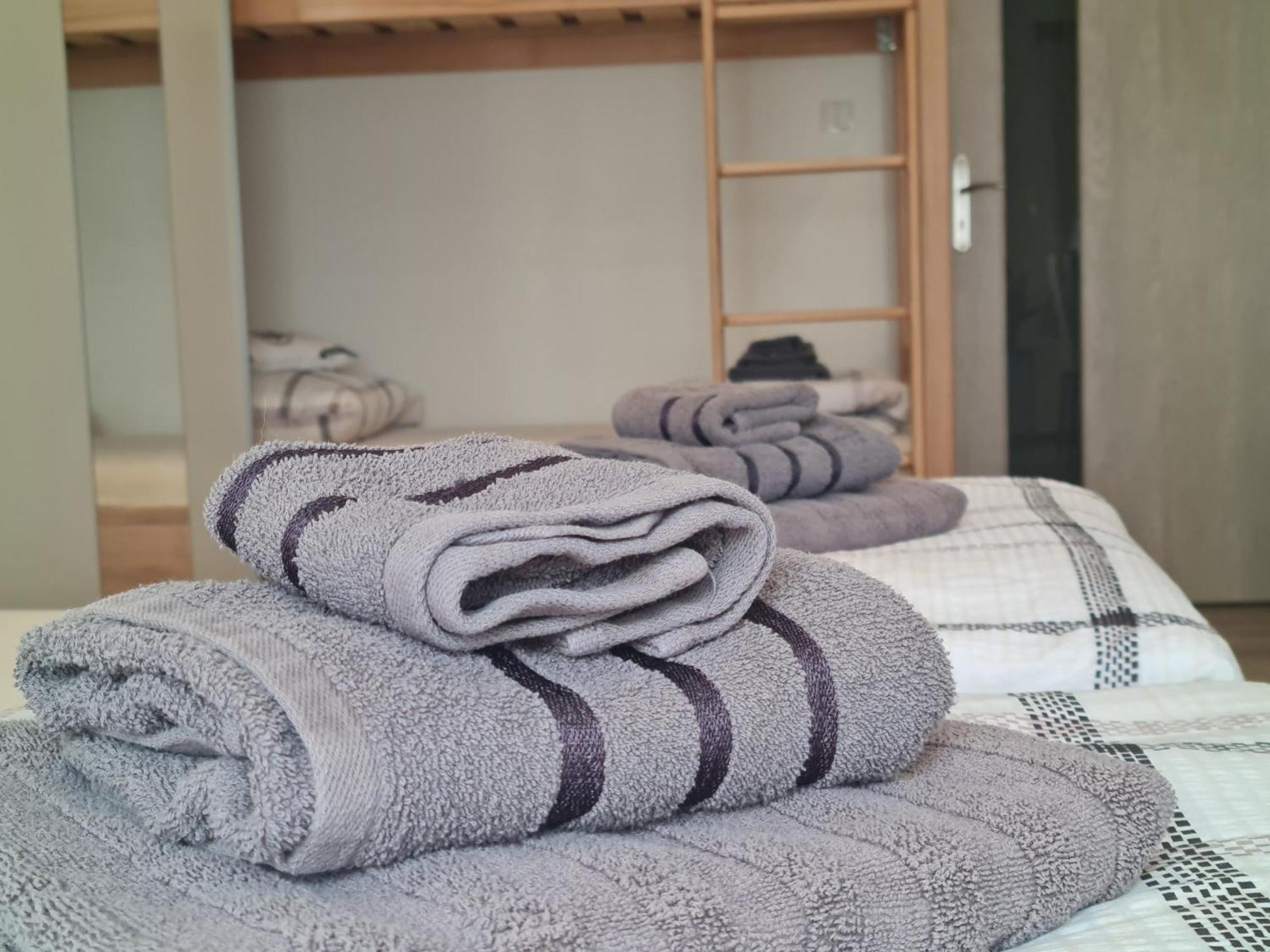 Apartmany Zirec Dvůr Králové nad Labem Exteriör bild