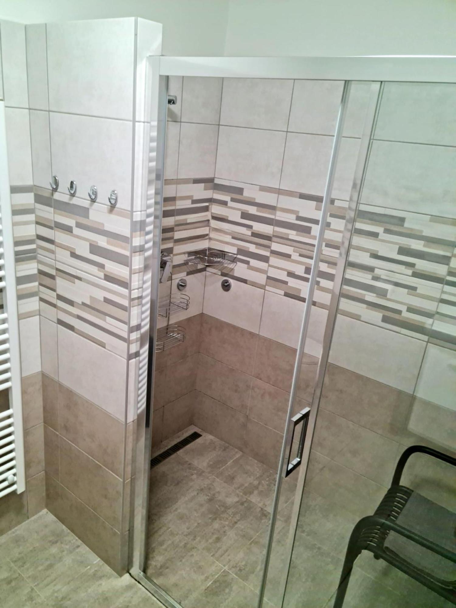 Apartmany Zirec Dvůr Králové nad Labem Exteriör bild